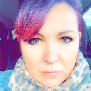 Meet your Posher, Pamela